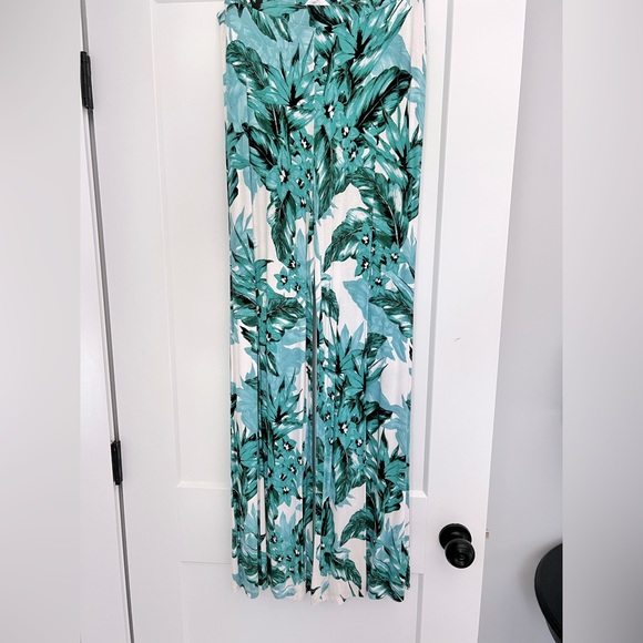 Flare pants - Picture 1 of 3